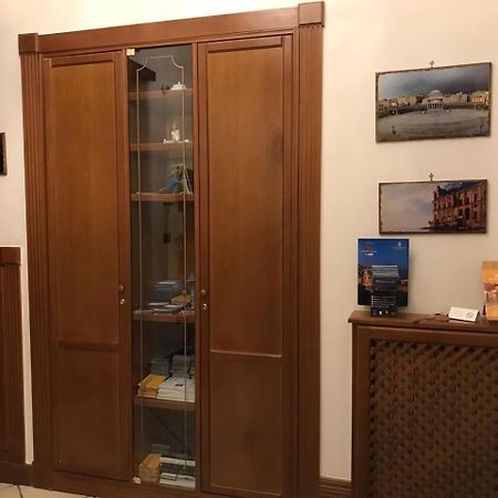B&B Foria 210 Napels Buitenkant foto